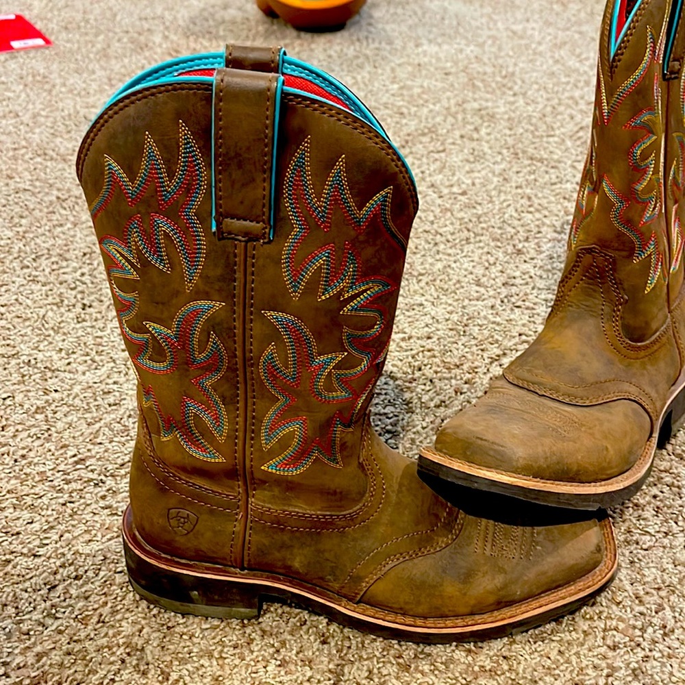Womens ariat square toe boots